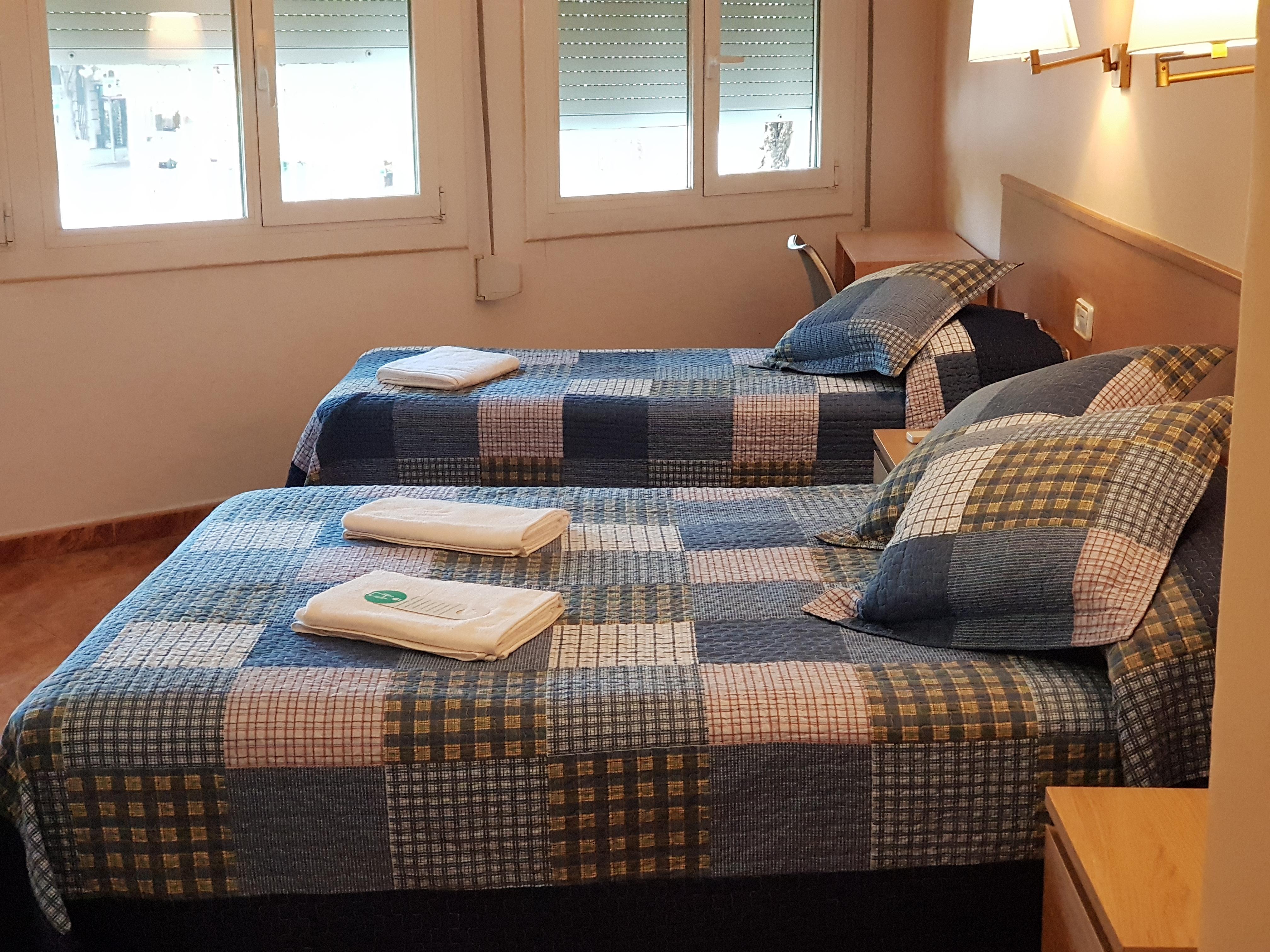 Hostal Rio De Castro Barcelona Luaran gambar