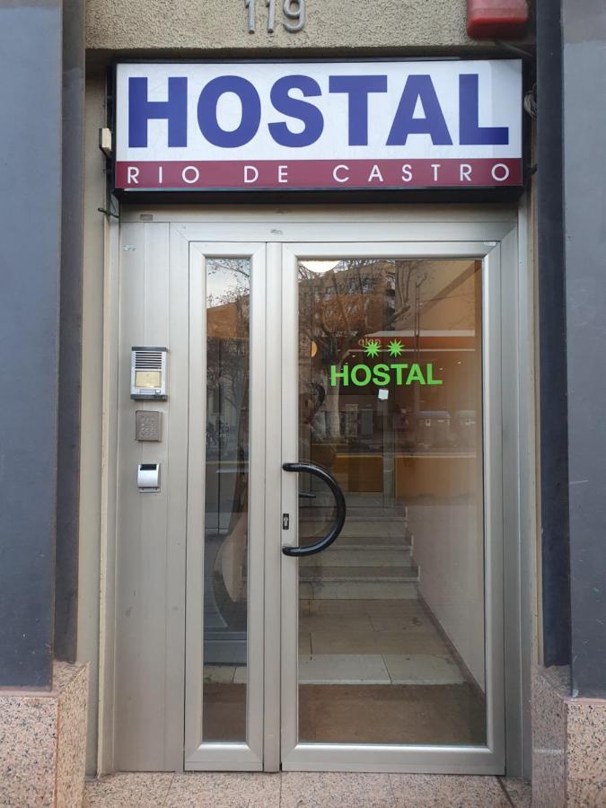 Hostal Rio De Castro Barcelona Luaran gambar