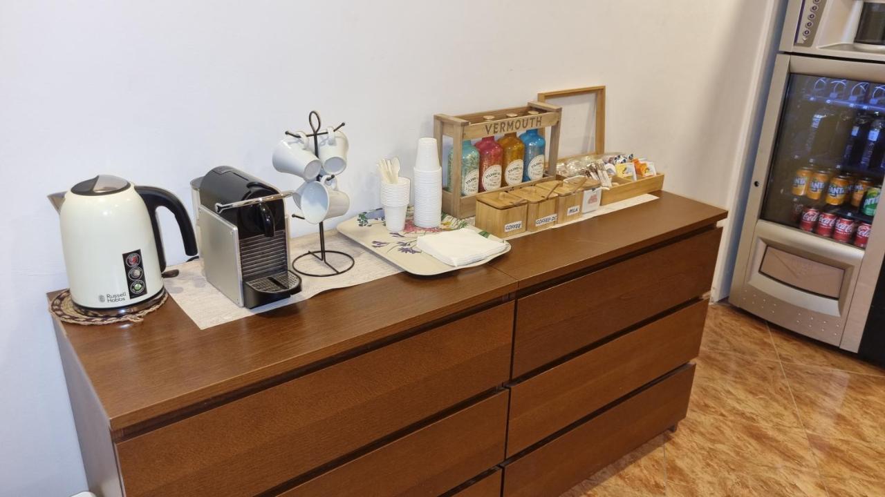Hostal Rio De Castro Barcelona Luaran gambar