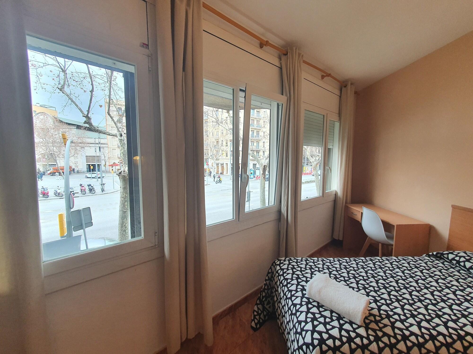Hostal Rio De Castro Barcelona Luaran gambar