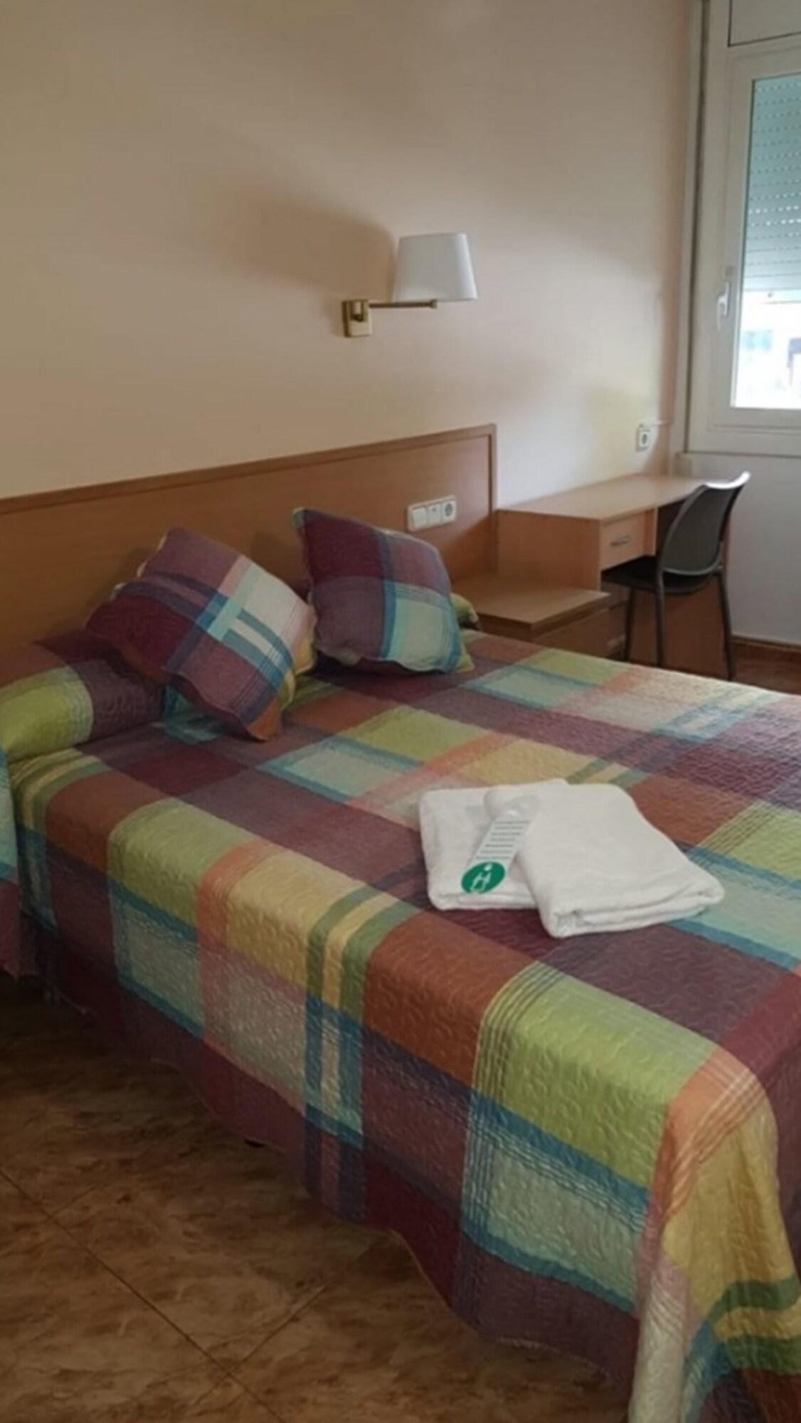 Hostal Rio De Castro Barcelona Luaran gambar