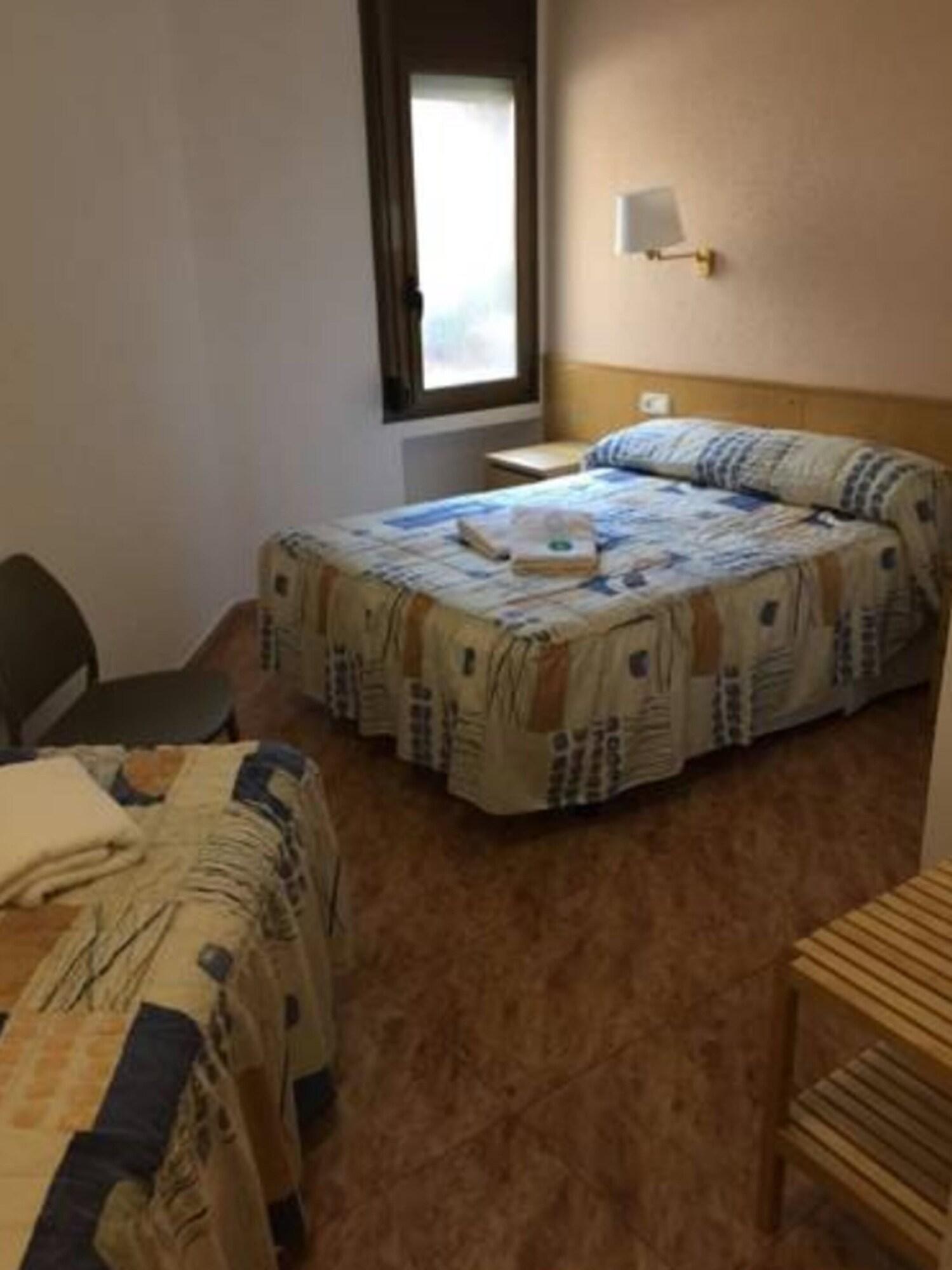 Hostal Rio De Castro Barcelona Luaran gambar