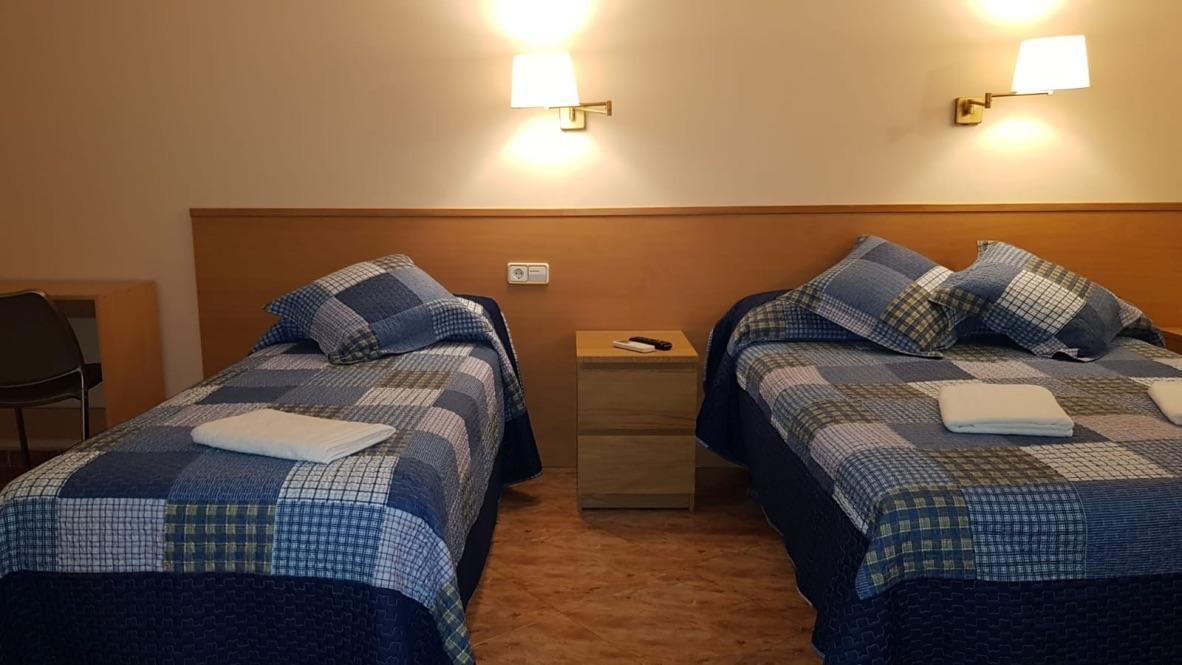 Hostal Rio De Castro Barcelona Luaran gambar